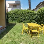 Bilocale Con Giardino A 100 Mt Dal Mare Di - M053 *