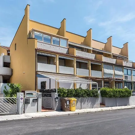 Bilocale Con Giardino A 100 Mt Dal Mare Di - M053 * Marcelli